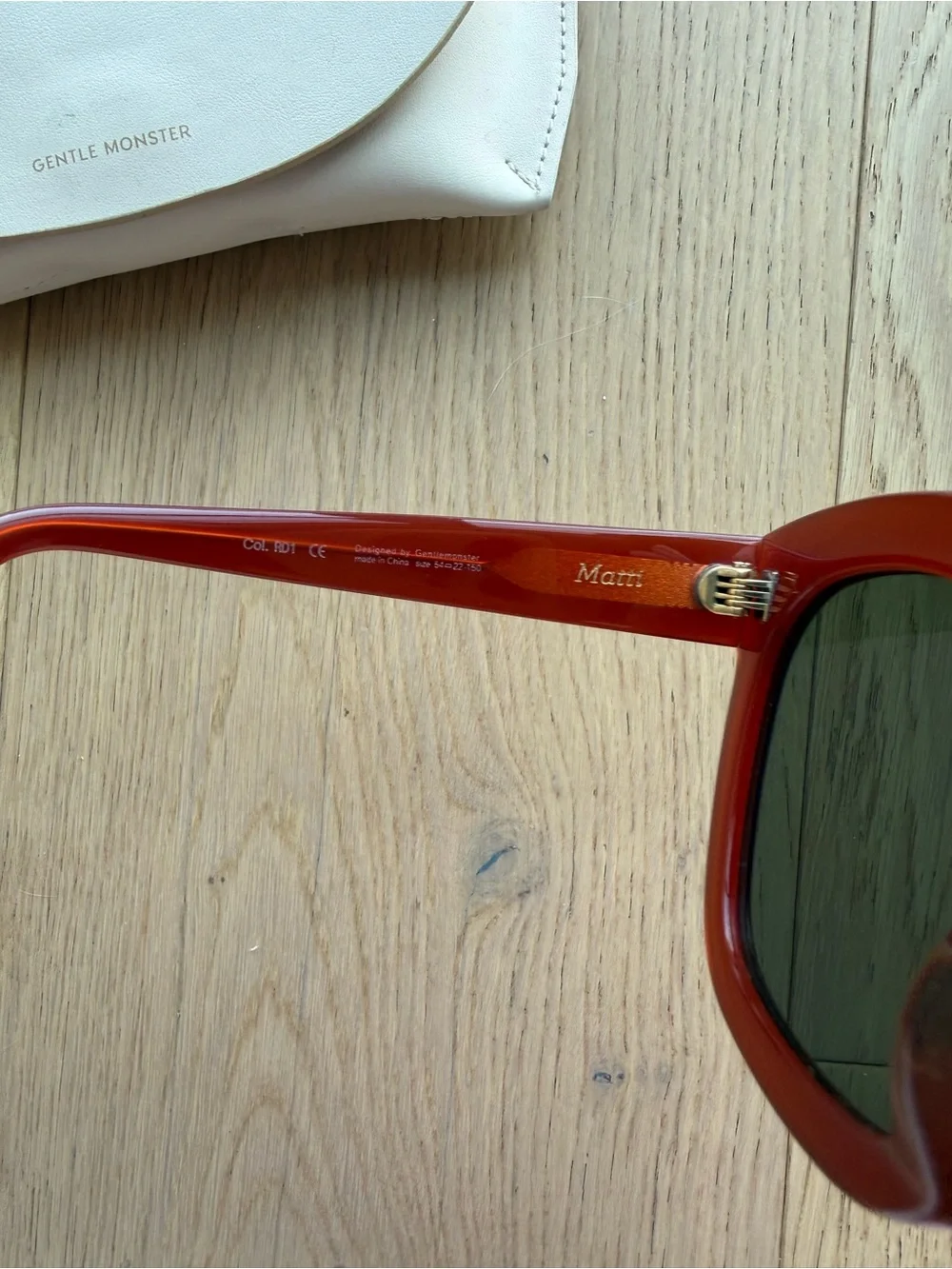 GENTLE MONSTER Matti - Women's Bold Red Square Sunglasses